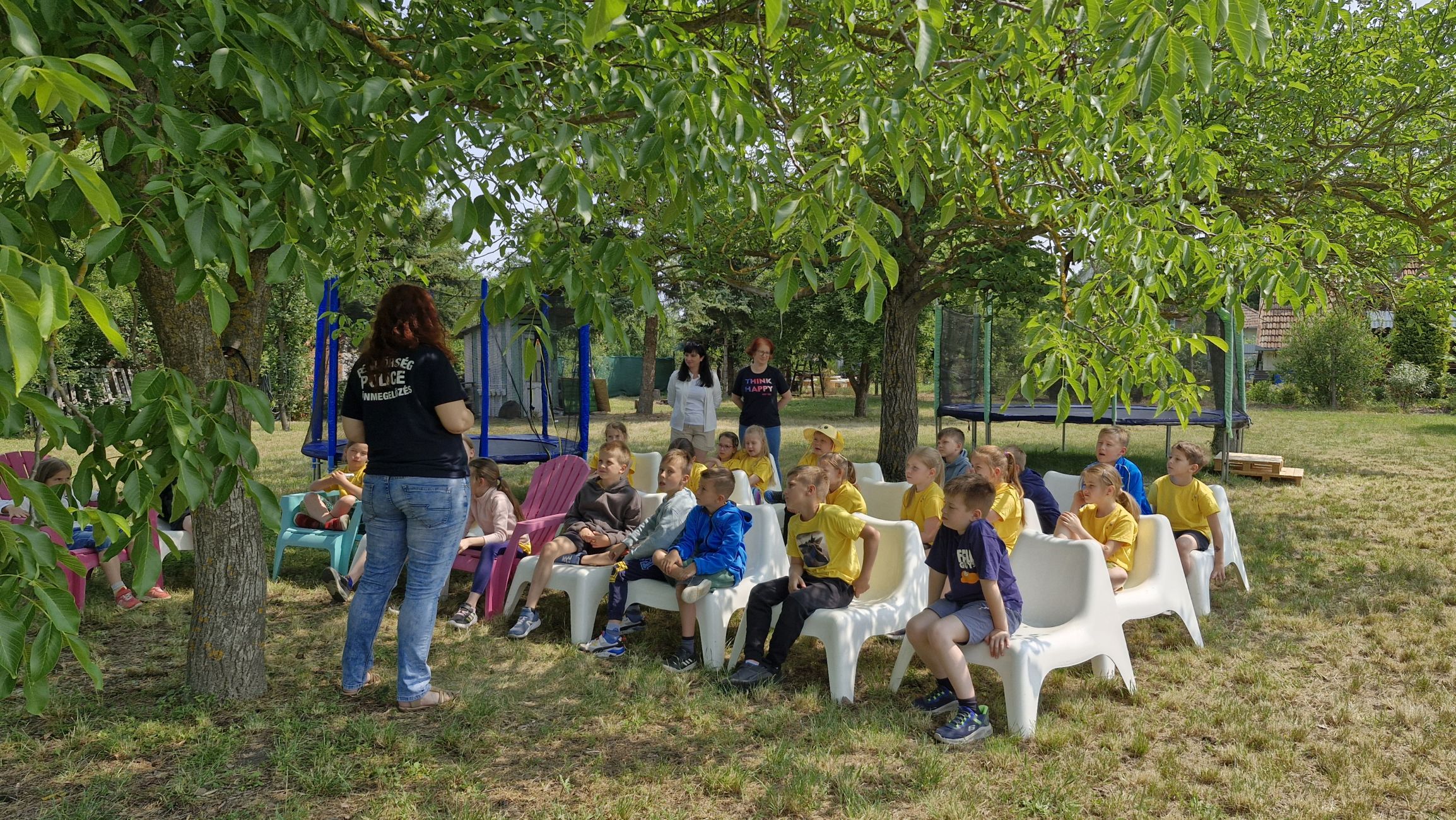 Levendulanapok 2025 – iskolai csoport a Csabai Levenduláskertben