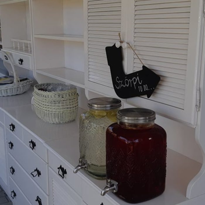 87474844_562645604362816_3374258987867308032_n